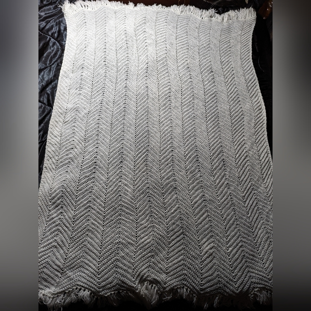 60x41" ivory throw blanket